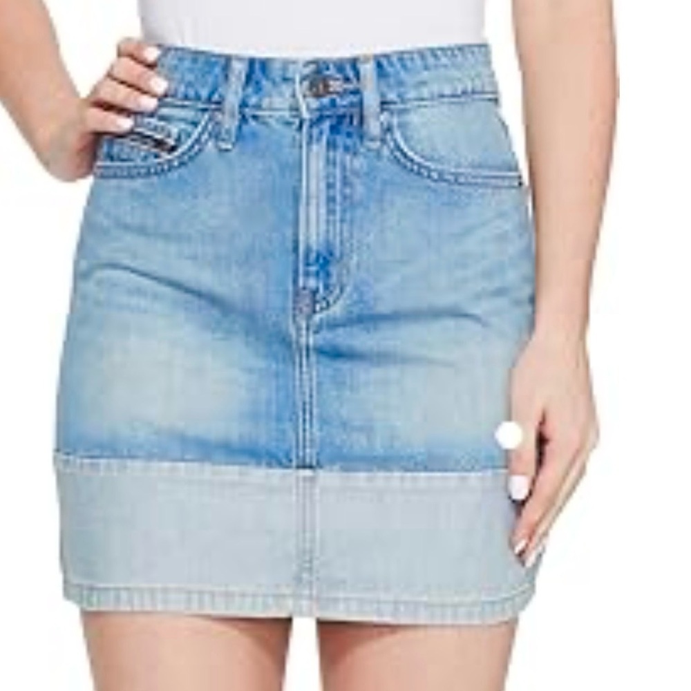 NWT Calvin Klein 2-Toned 80’s Highrise Faded Whiskered Denim Mini Skirt Size 32